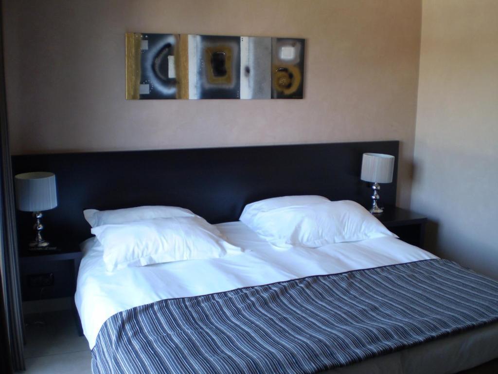 Hotel Augustin Marie Bonifacio  Habitación foto
